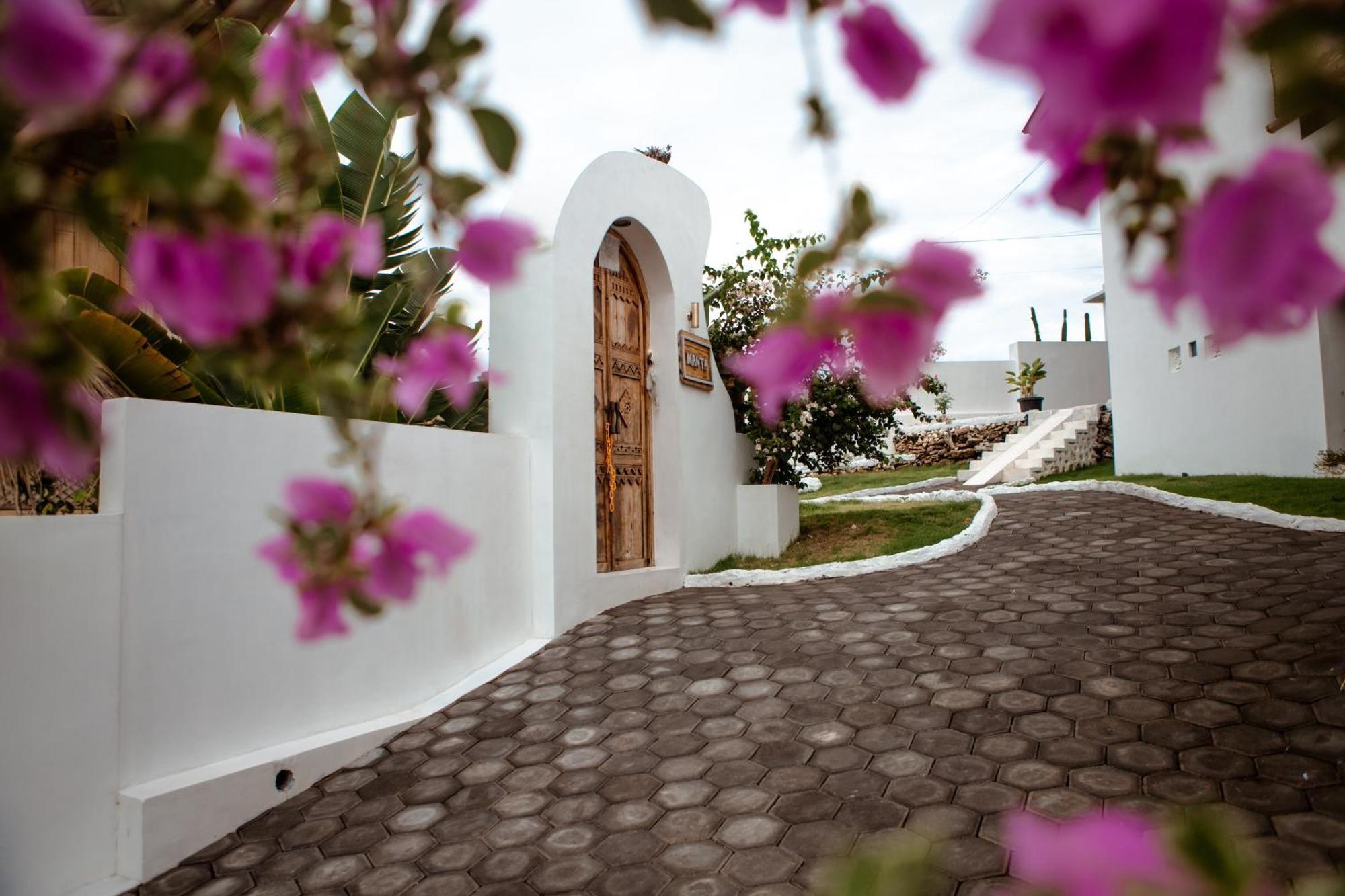 Camanta Penida - Adult Only Hotel Toyapakeh Exterior photo